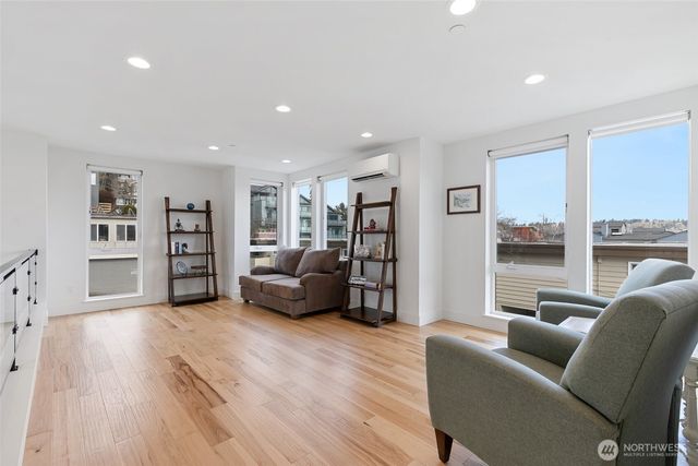 408 Aloha Street, Seattle, WA 98109