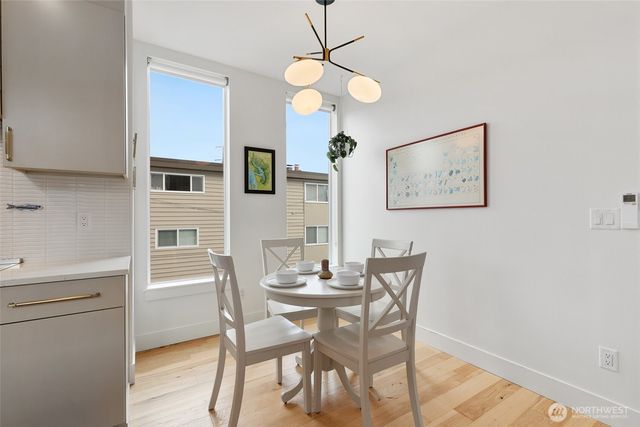 408 Aloha Street, Seattle, WA 98109