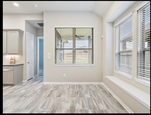 12146 Barkley Cove Drive, Texas City, TX 77591