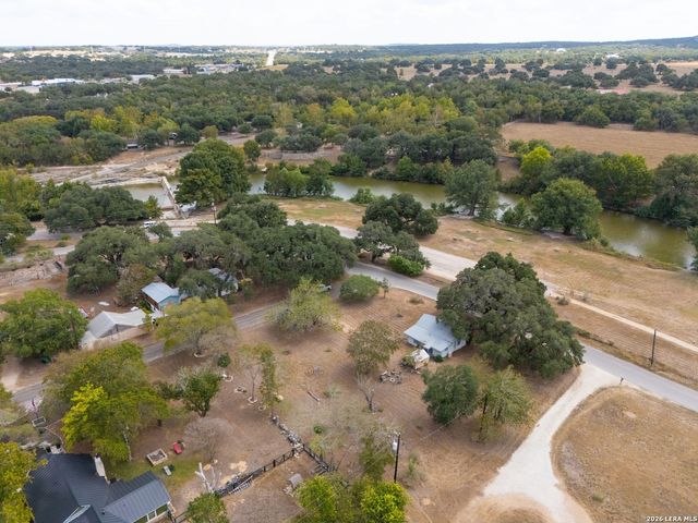 3 Elm St, Blanco, TX 78606