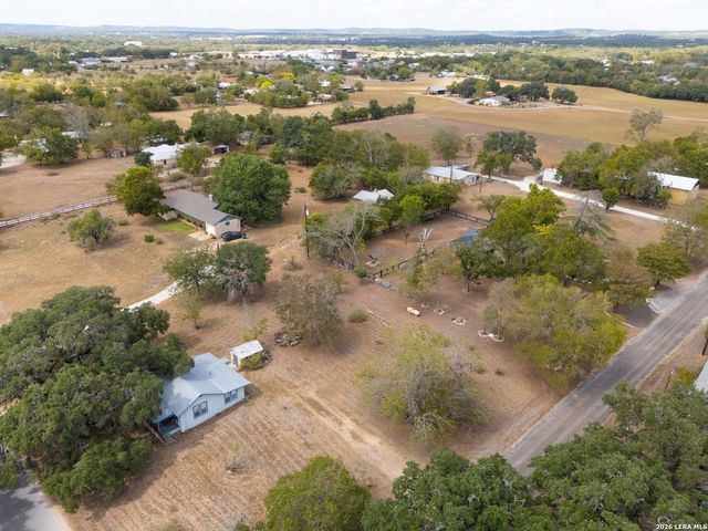 3 Elm St, Blanco, TX 78606