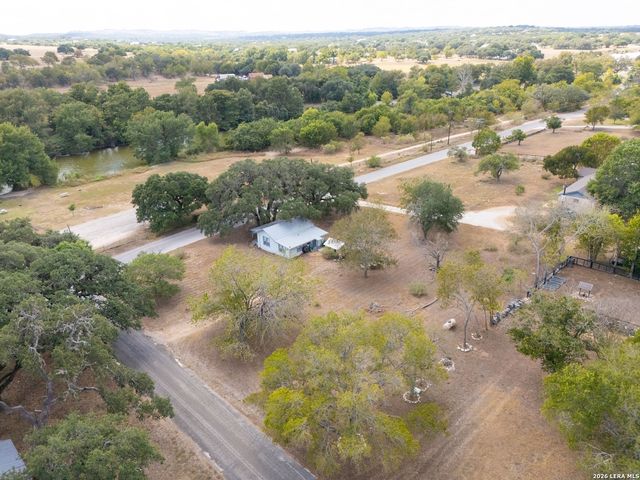 3 Elm St, Blanco, TX 78606