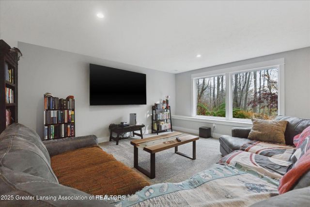 2616 Navigator Lane, Lansing, MI 48911