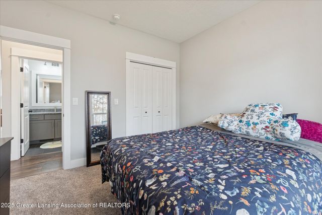 2616 Navigator Lane, Lansing, MI 48911