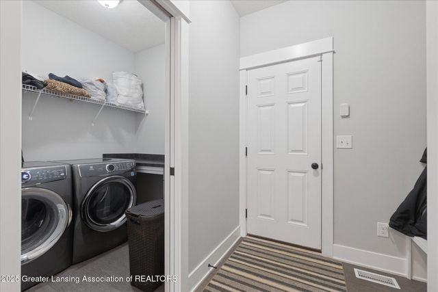 2616 Navigator Lane, Lansing, MI 48911