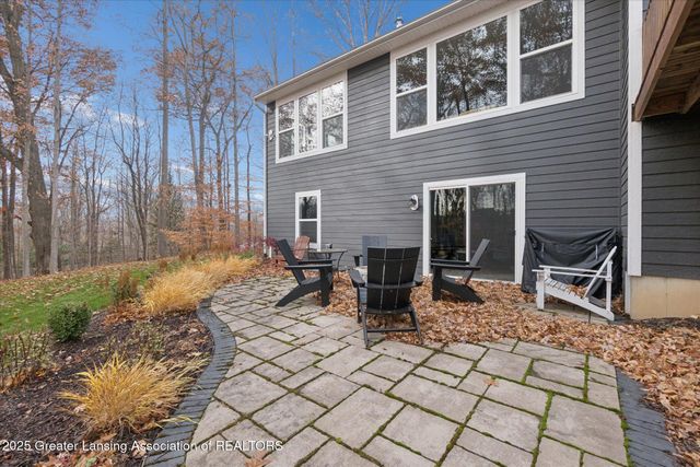 2616 Navigator Lane, Lansing, MI 48911