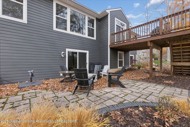 2616 Navigator Lane, Lansing, MI 48911