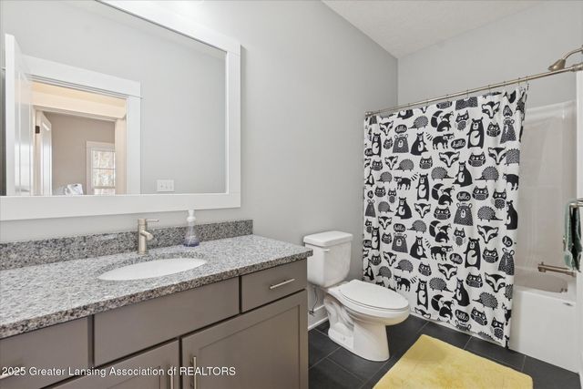 2616 Navigator Lane, Lansing, MI 48911