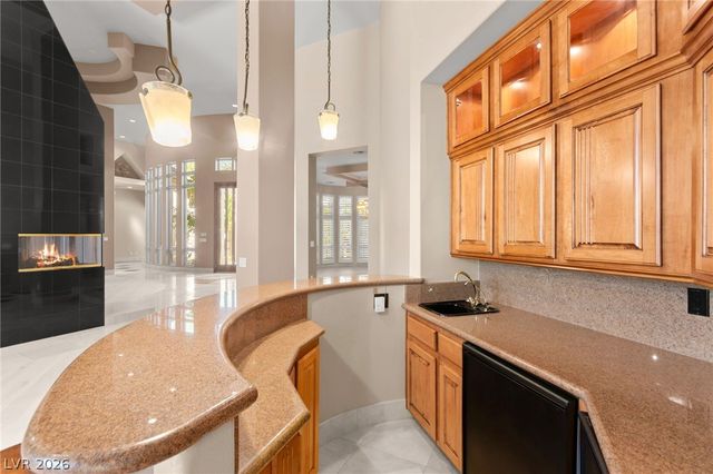 9308 Canyon Classic Drive, Las Vegas, NV 89144