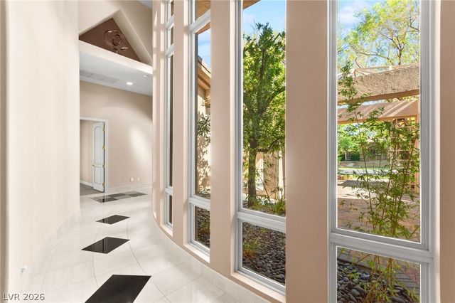 9308 Canyon Classic Drive, Las Vegas, NV 89144