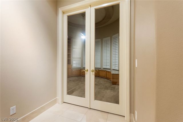 9308 Canyon Classic Drive, Las Vegas, NV 89144