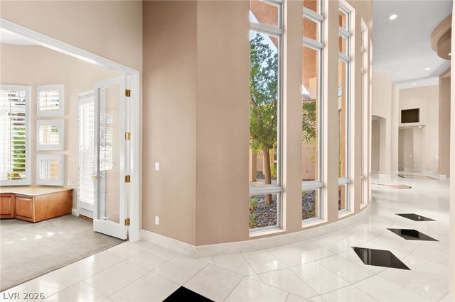 9308 Canyon Classic Drive, Las Vegas, NV 89144