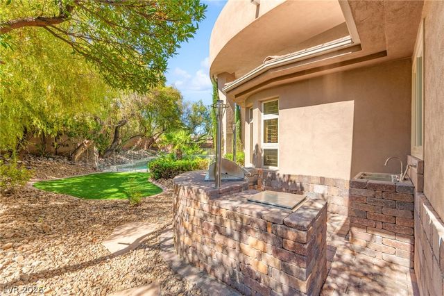 9308 Canyon Classic Drive, Las Vegas, NV 89144