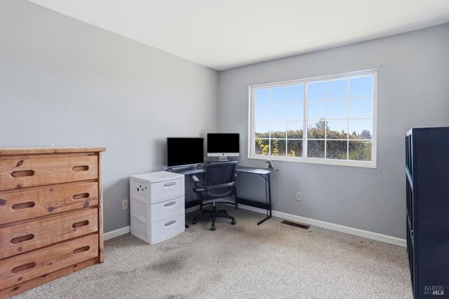 1407 Georgia Ct, Rohnert Park, CA 94928