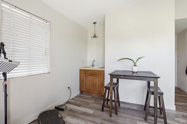 1407 Georgia Ct, Rohnert Park, CA 94928