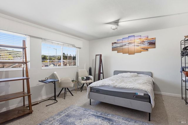 1407 Georgia Ct, Rohnert Park, CA 94928