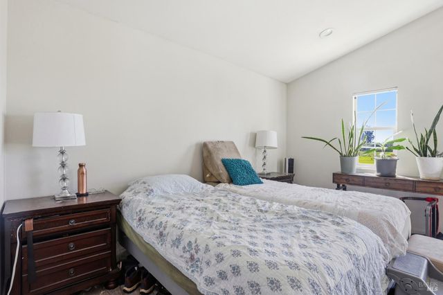 1407 Georgia Ct, Rohnert Park, CA 94928