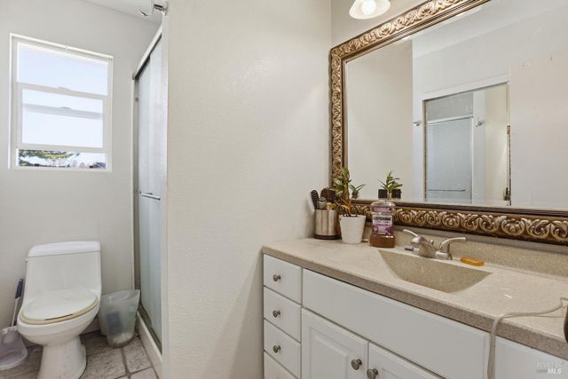 1407 Georgia Ct, Rohnert Park, CA 94928