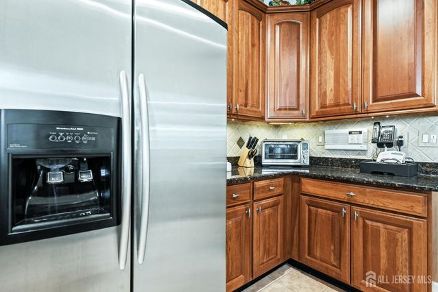 6 Stony Path Drive, South Brunswick, NJ 08810