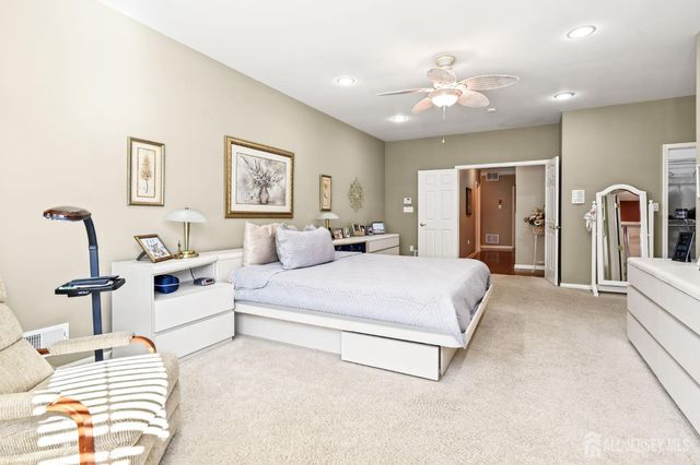 6 Stony Path Drive, South Brunswick, NJ 08810