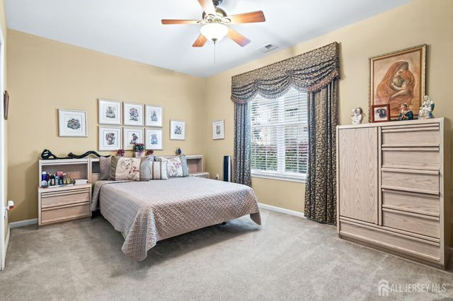 6 Stony Path Drive, South Brunswick, NJ 08810