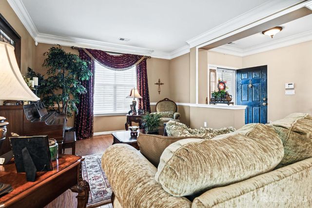 6 Stony Path Drive, South Brunswick, NJ 08810