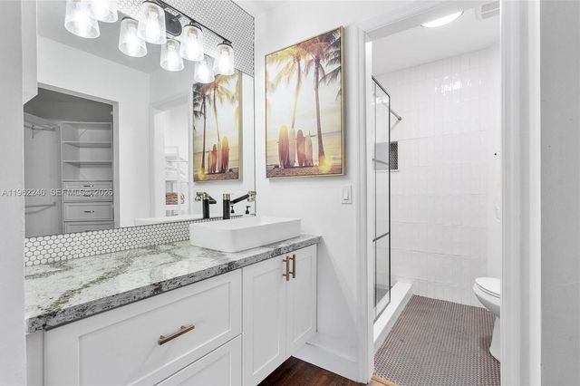 385 NW 36th Ave, Deerfield Beach, FL 33442