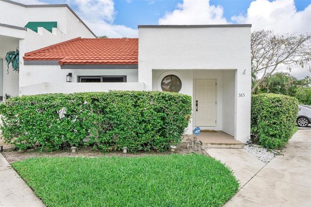 385 NW 36th Ave, Deerfield Beach, FL 33442