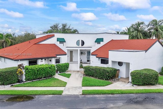 385 NW 36th Ave, Deerfield Beach, FL 33442