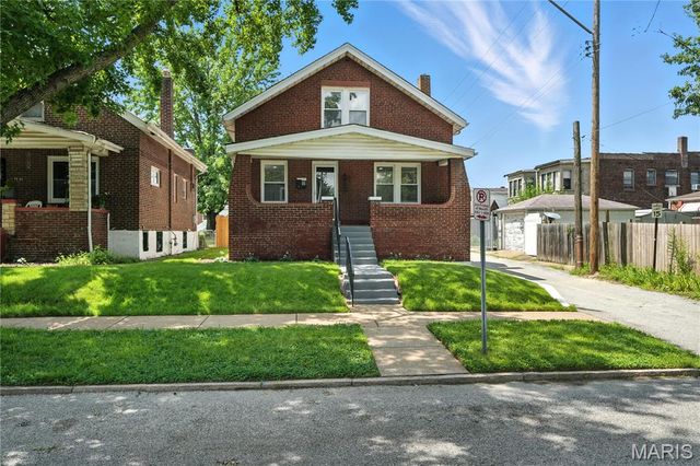 4892 Anderson Avenue, St Louis, MO 63115