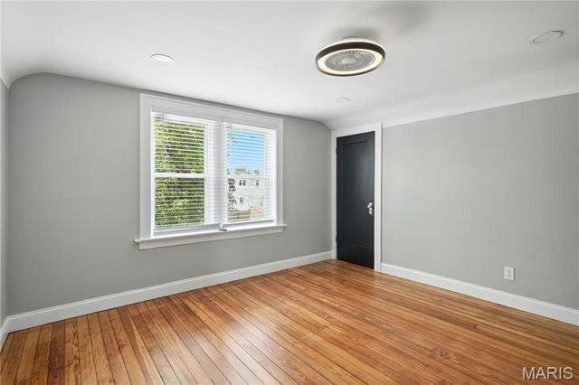 4892 Anderson Avenue, St Louis, MO 63115