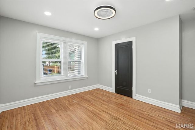 4892 Anderson Avenue, St Louis, MO 63115