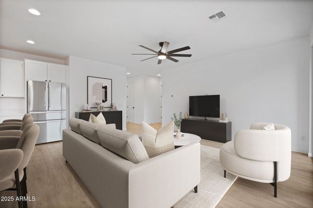 5626 W ALTA MESA Avenue, Laveen, AZ 85339