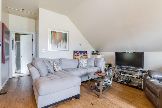 2404 Thornton Dr RD, Austin, TX 78704