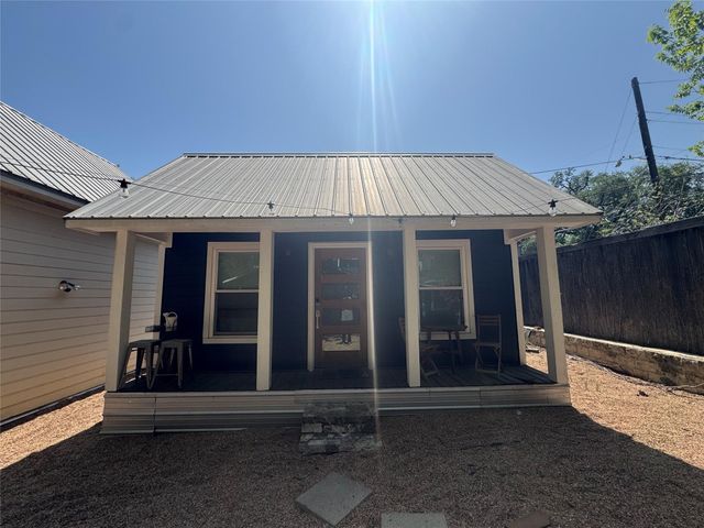 2404 Thornton Dr RD, Austin, TX 78704