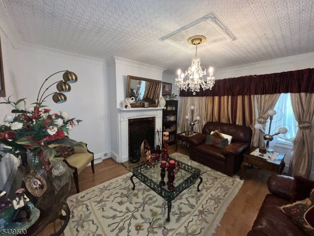 393 Glenwood Ave, East Orange City, NJ 07017