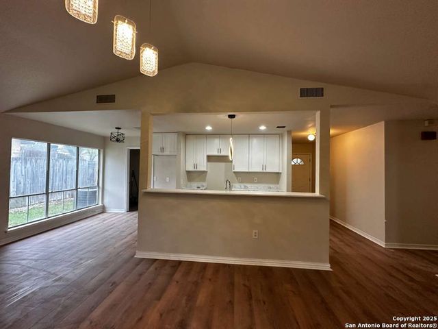 7410 Oak Marsh, Live Oak, TX 78233