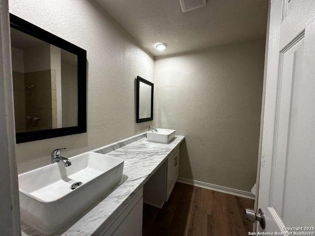 7410 Oak Marsh, Live Oak, TX 78233