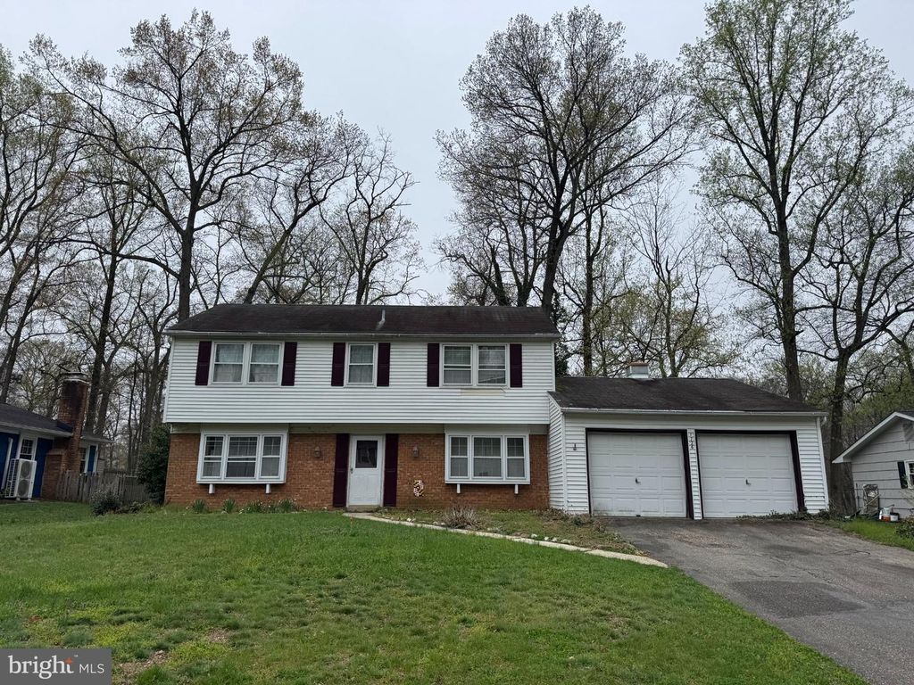 1726 SWINBURNE AVE, Crofton, MD 21114