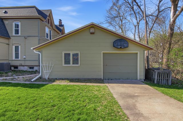 435 Jefferson Street, Eau Claire, WI 54701