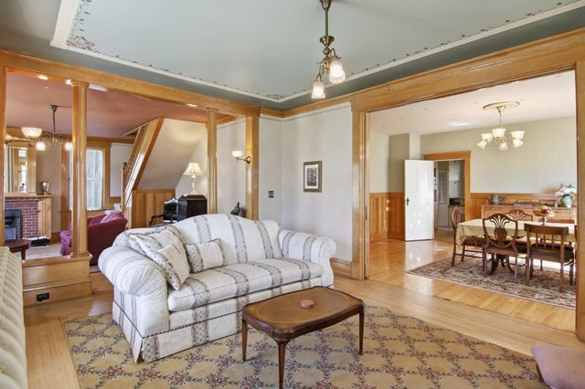 435 Jefferson Street, Eau Claire, WI 54701