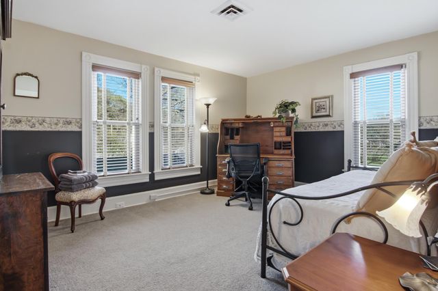 435 Jefferson Street, Eau Claire, WI 54701