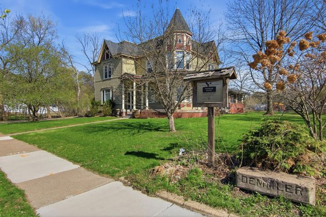 435 Jefferson Street, Eau Claire, WI 54701