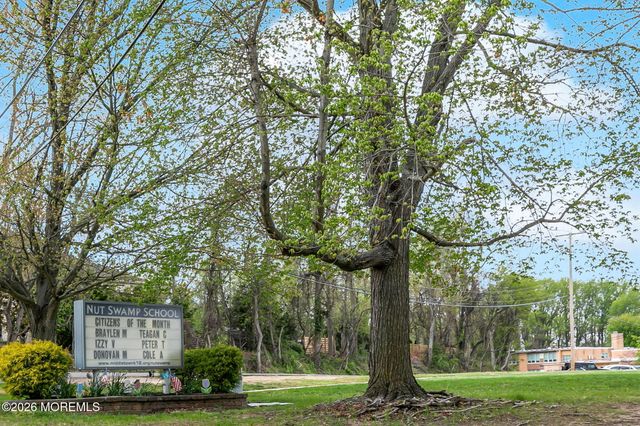 71 Marcshire Drive, Middletown, NJ 07748