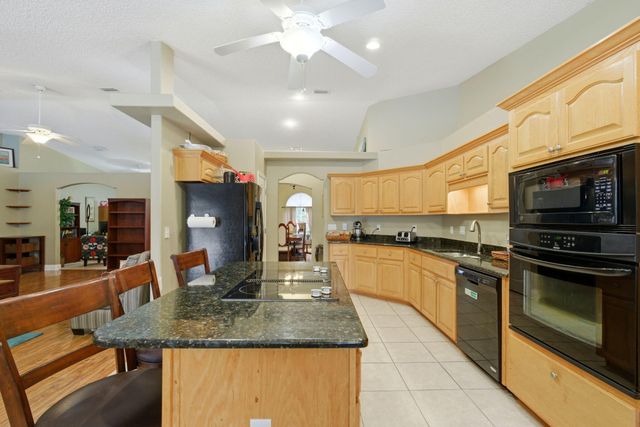 7599 Brewster Street, Navarre, FL 32566