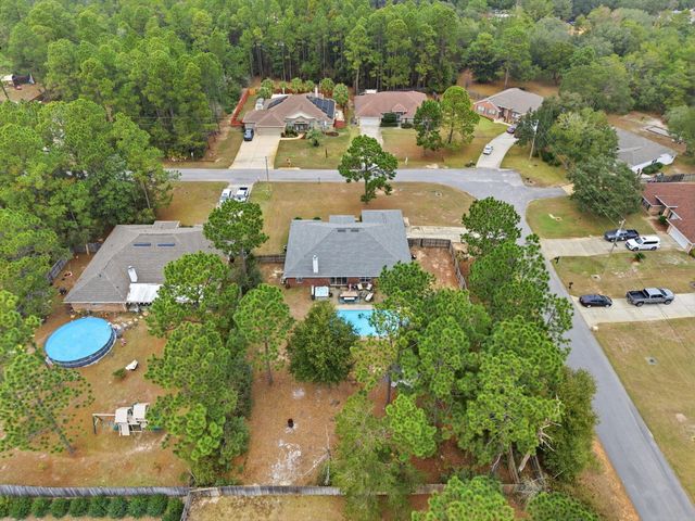 7599 Brewster Street, Navarre, FL 32566