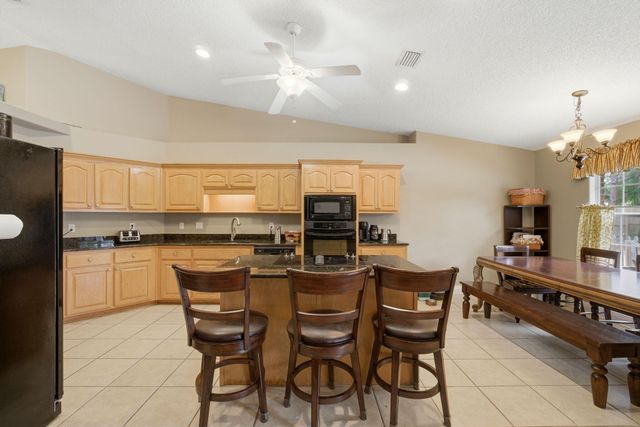 7599 Brewster Street, Navarre, FL 32566