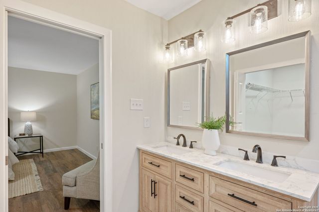 929 Morningside, Terrell Hills, TX 78209