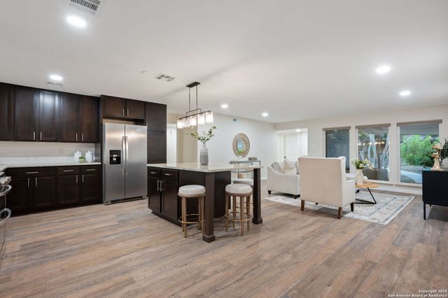 929 Morningside, Terrell Hills, TX 78209