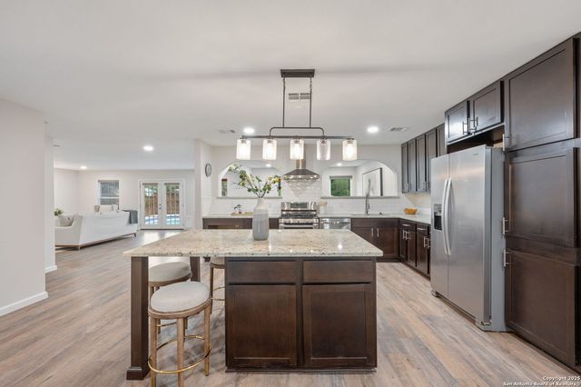 929 Morningside, Terrell Hills, TX 78209
